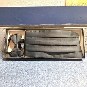 Elegant Black Bow Tie and Cummerbund Set , 800SQ, RN#15324